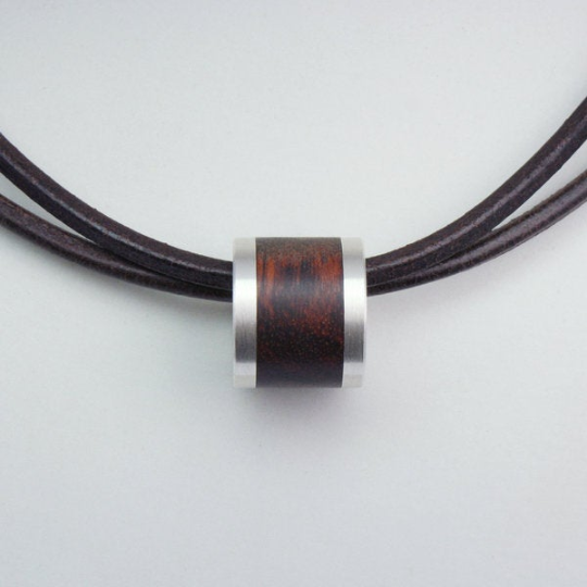 Anhänger mit Holz 4th Edition