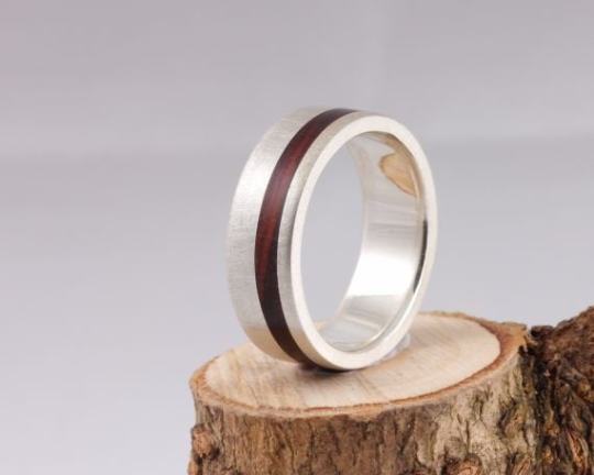 11th Edition Silberring mit Cocobolo Maserholz – Mehr als nur ein Ring