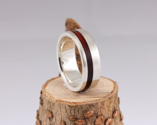11th Edition Silberring mit Cocobolo Maserholz – Mehr als nur ein Ring