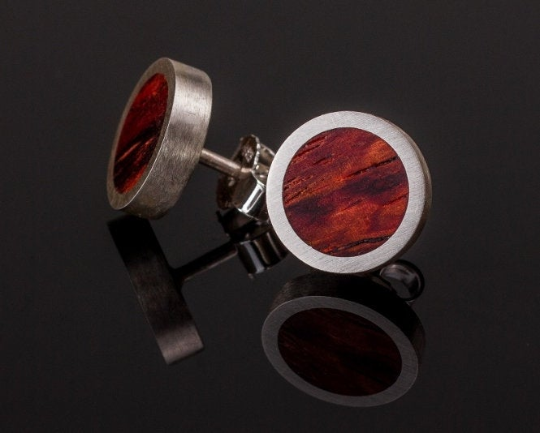 Ohrstecker aus Silber und Cocobolo