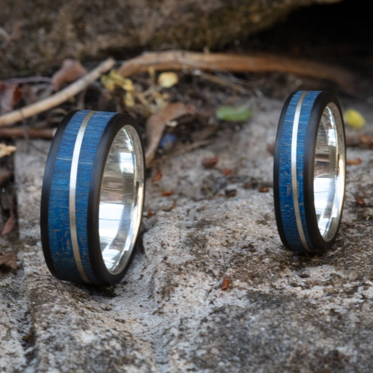 16th Edition Bergahorn blau Carbon-Silber Partnerringe