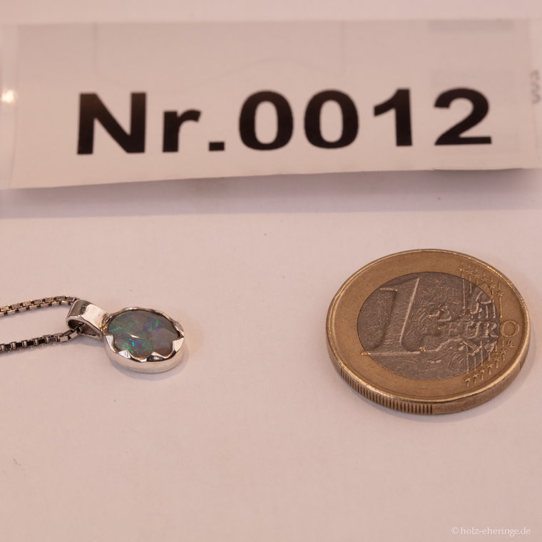 Einzelstück 0,8ct Opalanhänger mit Kronenfassung Nr0012