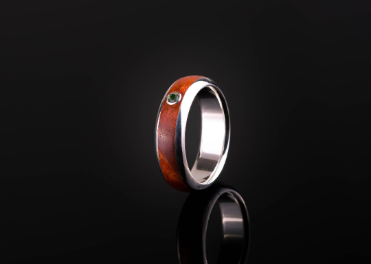3rd Edition Slimline Verlobungsring Holz – Edler Holzring mit Silber & Diamantoption