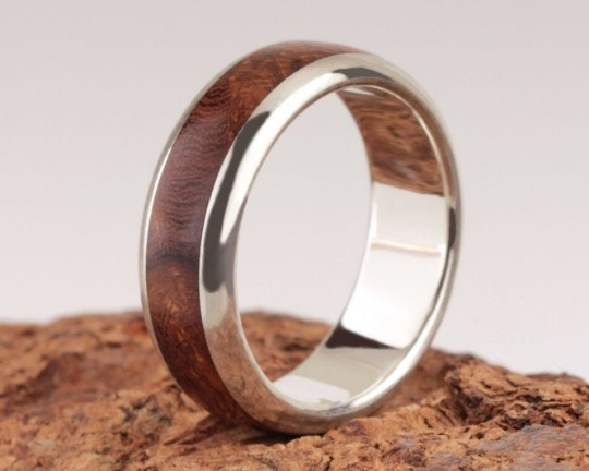 3rd Edition Slimline Wüsteneisenholz – Handgefertigter Holzring mit Silber