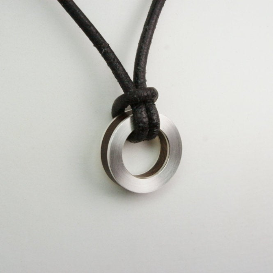 Silberanhänger 2nd mit Edelholz
