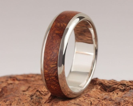 3rd Edition Slimline Wüsteneisenholz – Handgefertigter Holzring mit Silber