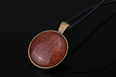 Anhänger aus Holz Bronzefarben Holzanhänger