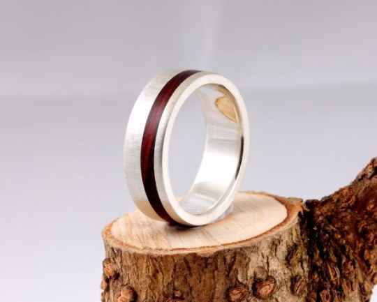 11th Edition Silberring mit Cocobolo Maserholz – Mehr als nur ein Ring