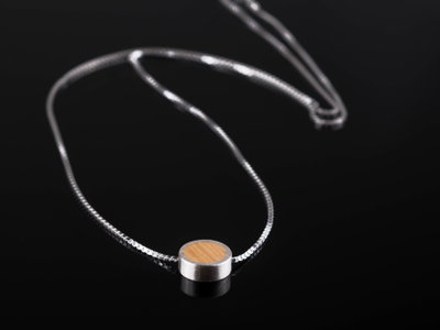 Simple Anhänger aus Silber und Holz deiner Wahl