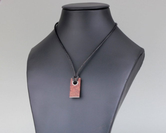 Dog Tag aus Amboina Maser Holz