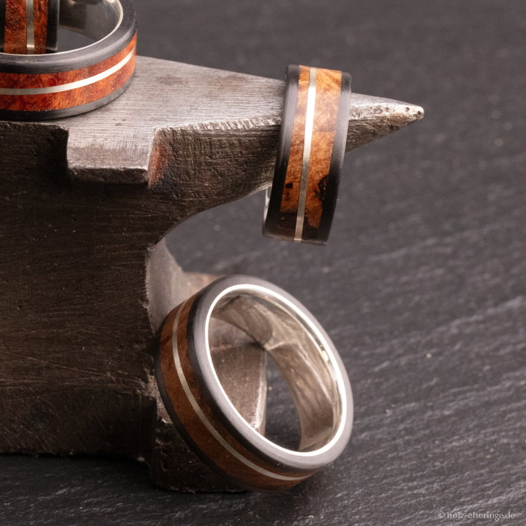 16th Edition Carbon-Silber Partnerringe mit Holz