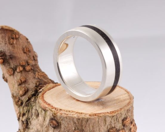 11th Edition Silberring mit Ebenholz – Exklusiver Ring mit edlem Holz
